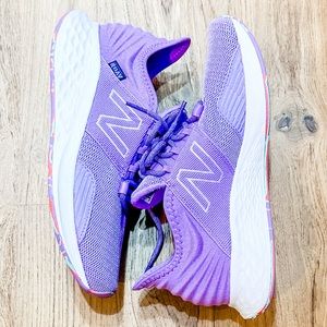 NEW BALANCE WOMENS FRESH FOAM ROAV RUNNING SHOE